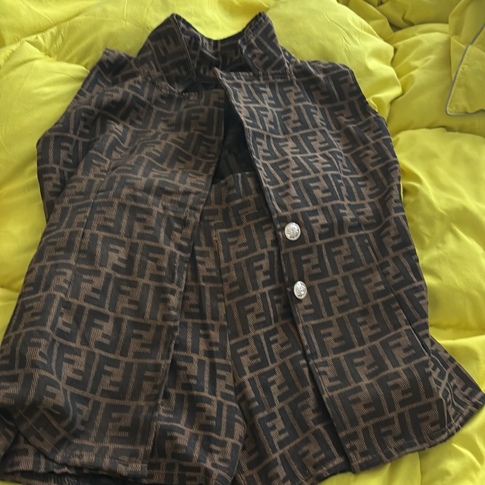 Fendi Brown and Black Monogram vest and sneakers jacket was made from a jacket - Picture 2 of 6